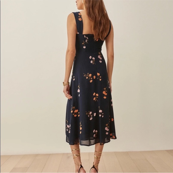 Reformation Fulton Dress in Princess Margaret - Picture 2 of 7